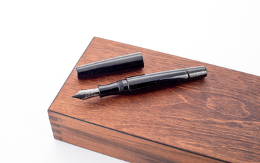 Leonardo Officina Italiana x Pen Venture Urushi Exclusive Limited Edition