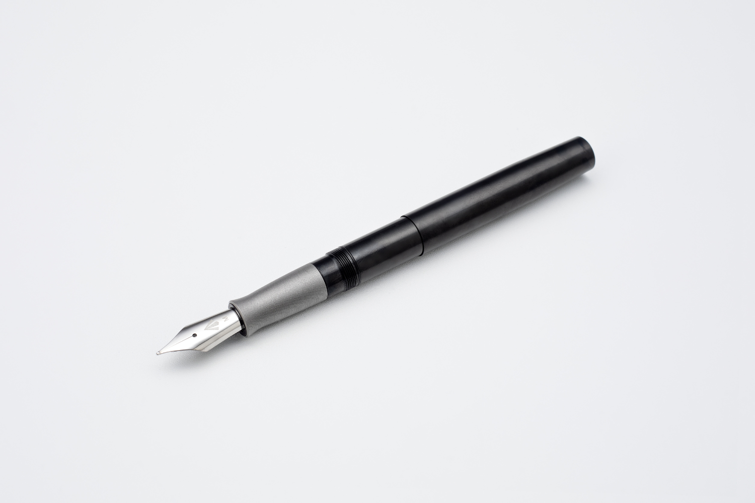 Gravitas - Quark Torlon Pocket Pen