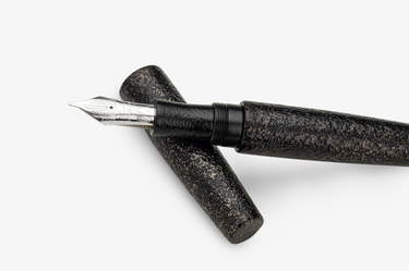 Leonardo - Urushi Essenza Ishime Otto Nero 2026 Pen Venture Exclusive