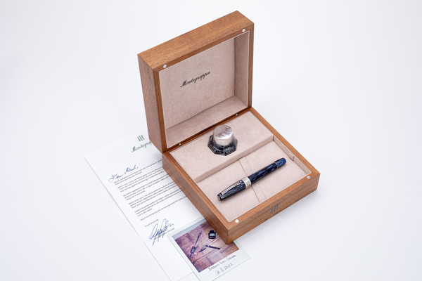 Montegrappa-  Extra 8 Otto Dark Blue Celluloid ( Pre - Owned )