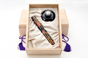 Namiki - Emperor Maki-e Goldfish