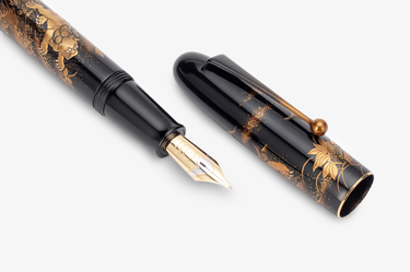 Namiki - Yukari Royale Maki-e Lioness and Cubs