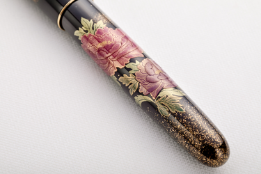 Namiki - Yukari Royale Maki-e Peony