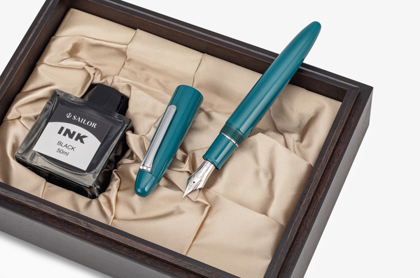 Sailor - King of Pens Urushi Kaga | Teal Blue - Silver Trim |