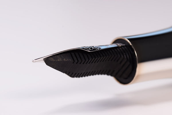 Montegrappa extra 1930 Fountain Pen - gold Nib | Pen Venture - Passion for Luxury