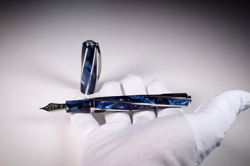 Visconti Homo Sapiens - Divina Elegance Fountain Pen | Pen Venture - Passion for Luxury